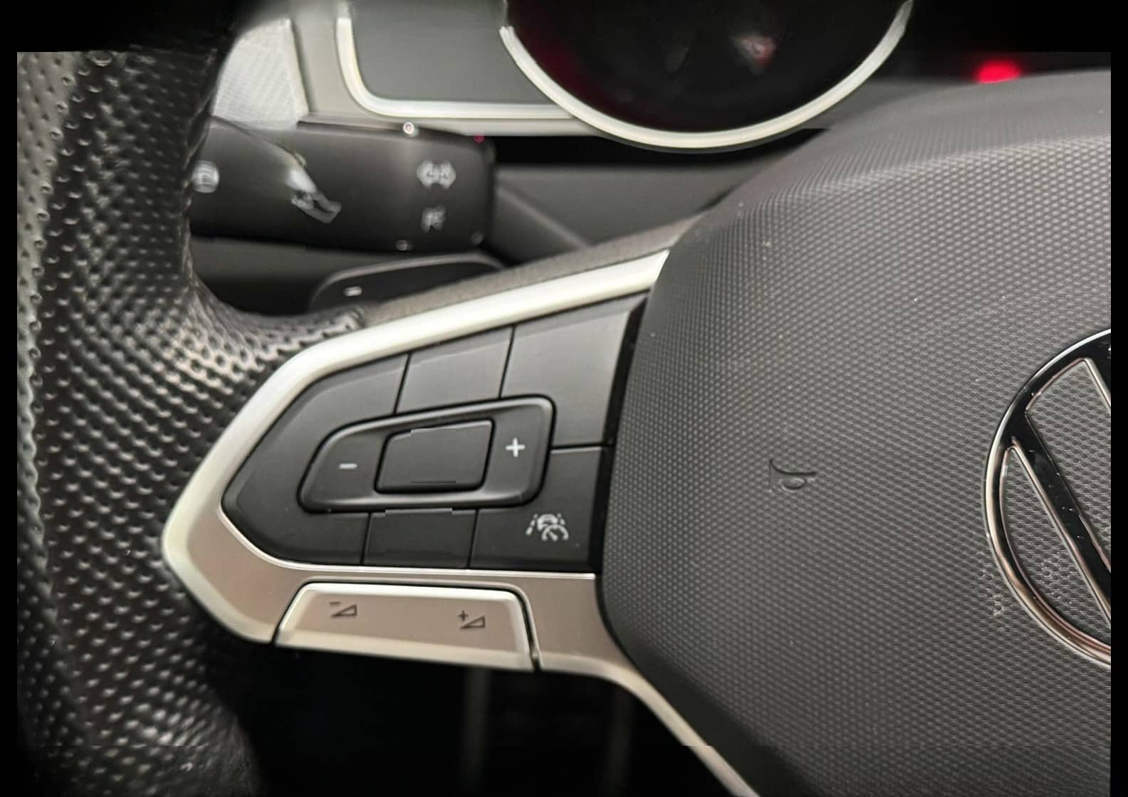 Volkswagen Passat Variant R-Line 1.5 TSI DSG Kamera/Navi/17 foto 23