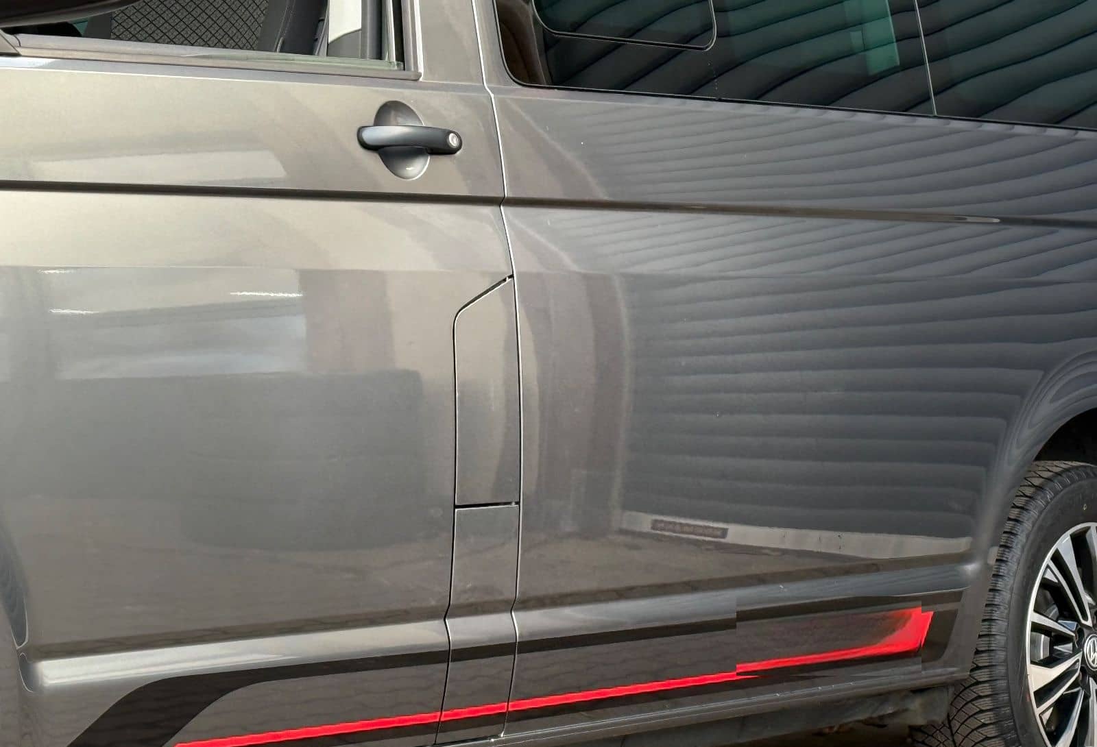 Volkswagen T6.1 Multivan EDITION/Navi/SHZ/Apple/CAM/Tempo/ foto 3