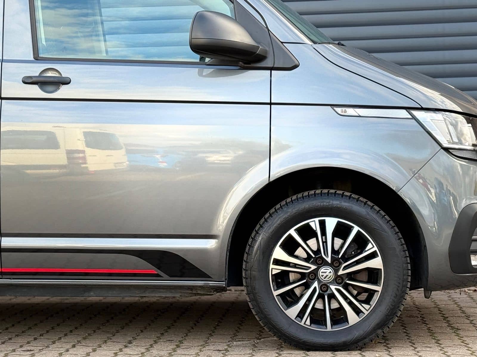 Volkswagen T6.1 Multivan EDITION/Navi/SHZ/Apple/CAM/Tempo/ foto 8