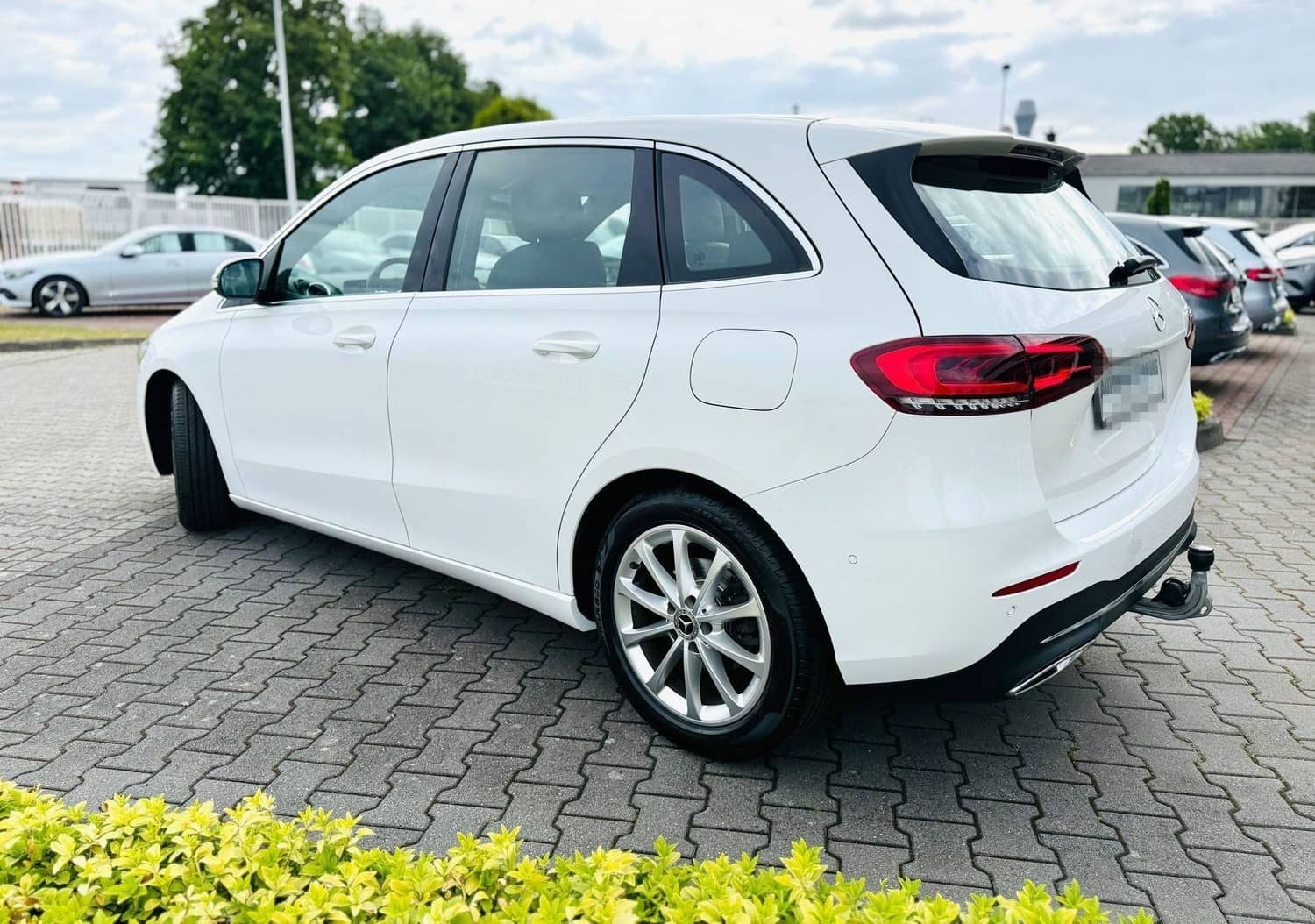 Mercedes-Benz B 180 d PROGRESSIVE, Autom. ,AHK, Tot, LED, Navi foto 4