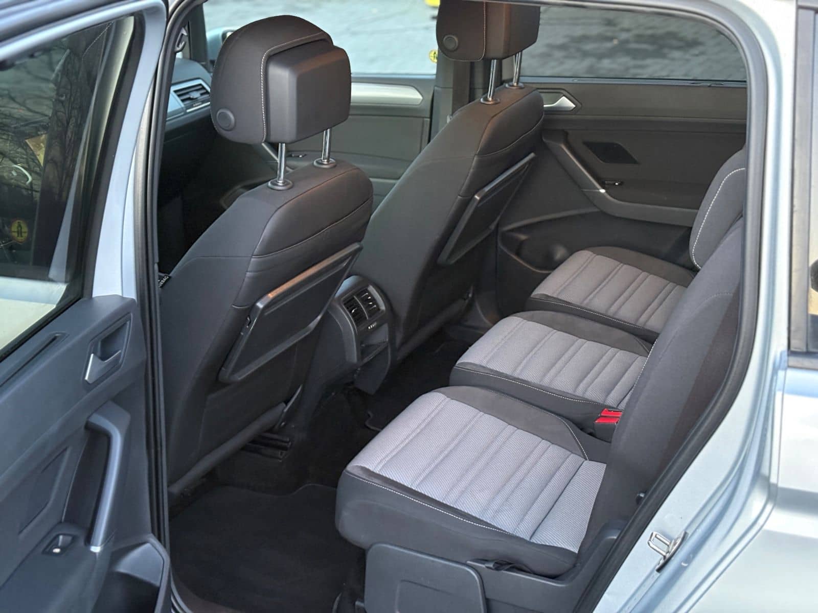 Volkswagen Touran 2.0 TDI DSG*R-LINE*STDHZ*ACC*SHZ*NAVI* foto 19