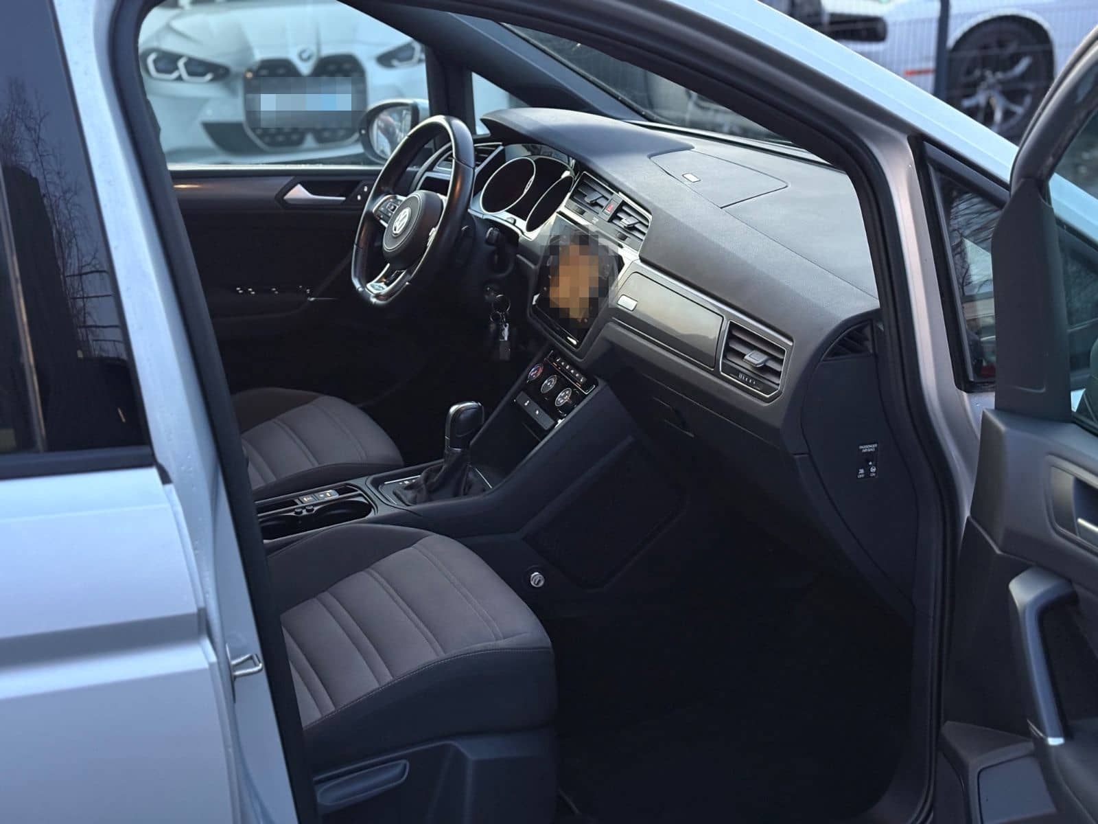 Volkswagen Touran 2.0 TDI DSG*R-LINE*STDHZ*ACC*SHZ*NAVI* foto 10