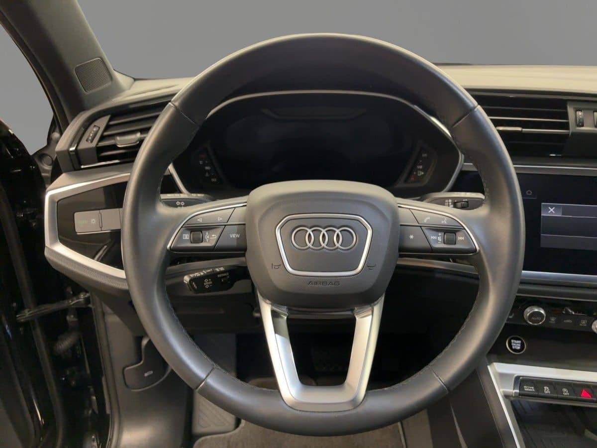 Audi Q3 S line 35 TDI S tr. LED RFK NAVI VIRTUAL foto 11