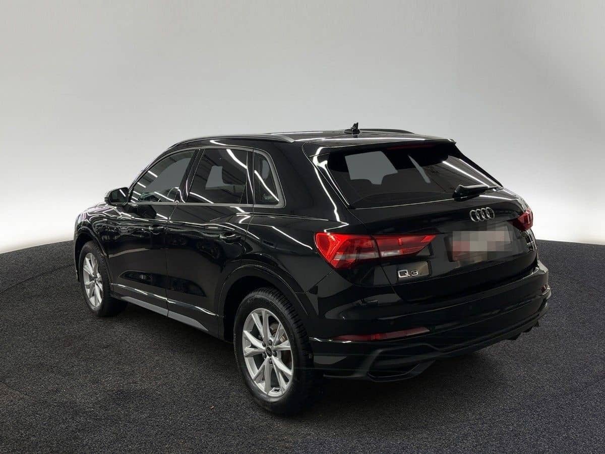 Audi Q3 S line 35 TDI S tr. LED RFK NAVI VIRTUAL foto 3
