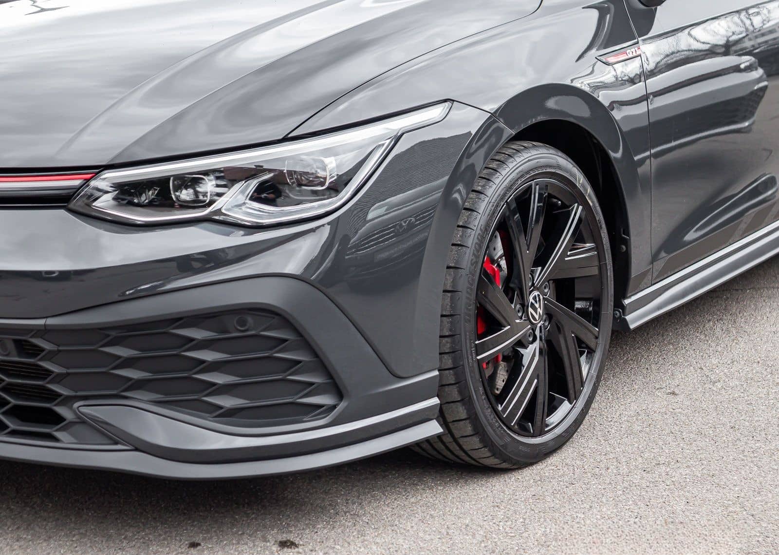 Volkswagen Golf VIII GTI Clubsport 2.0 TSI LED+ Navi ParkPi foto 9