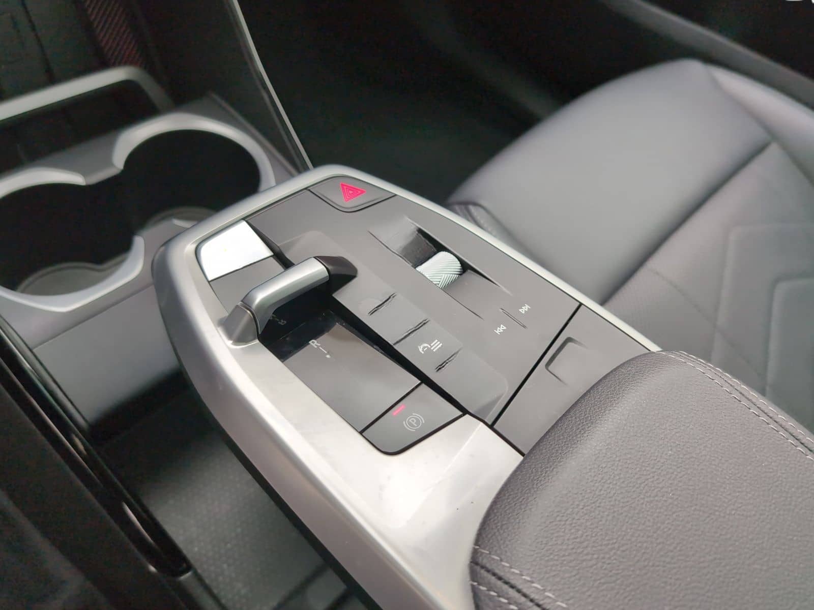 BMW iX1 xDrive30 Dig.Cockpit LED Shz. Sportfw. 4WD foto 11