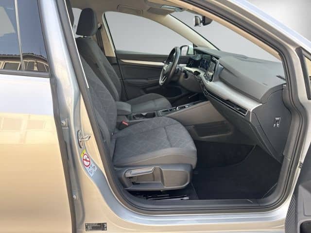 Volkswagen Golf VIII Variant 2.0 TDI DSG LED+NAVI+ACC+SIHZ+ foto 11