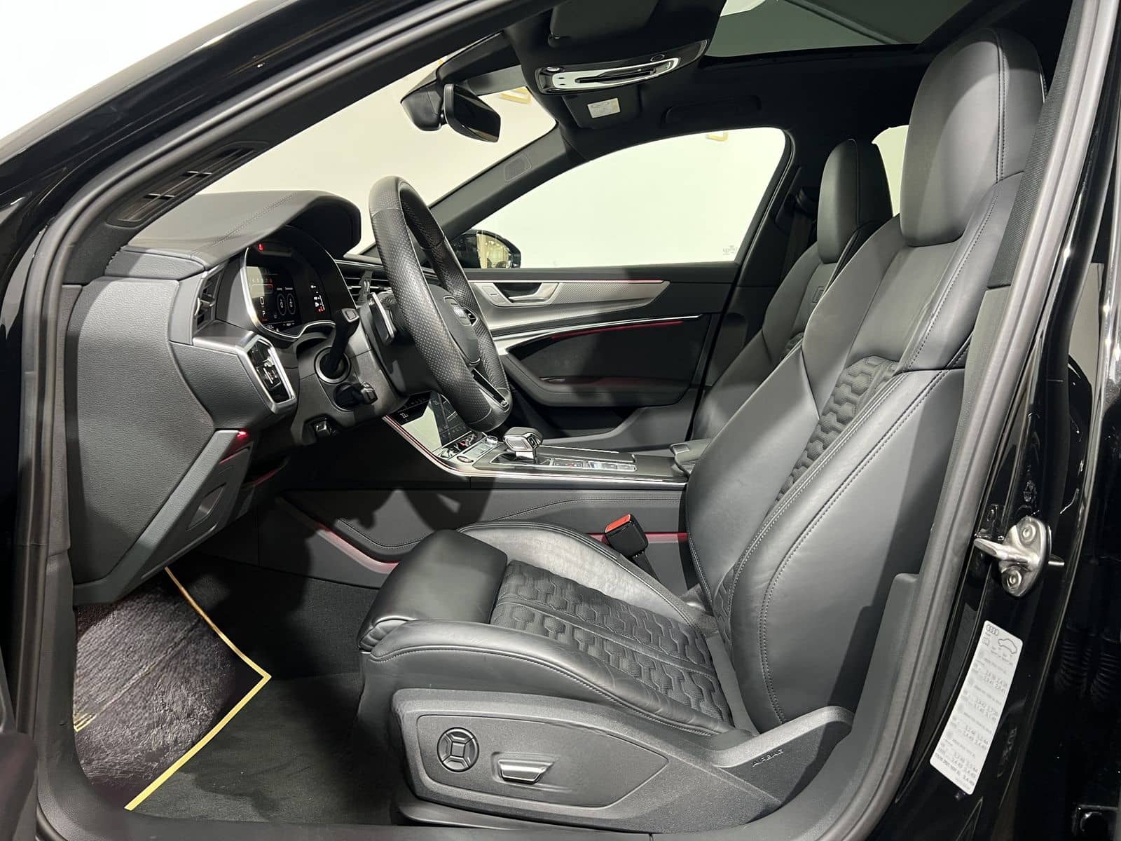 Audi RS6 4.0TFSI q.*Pano*RS-Dynamik*305*Matrix* foto 16