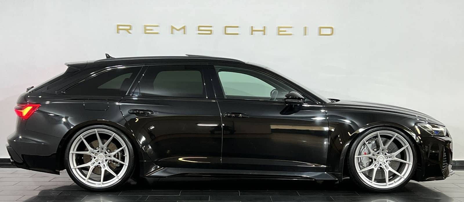 Audi RS6 4.0TFSI q.*Pano*RS-Dynamik*305*Matrix* foto 4