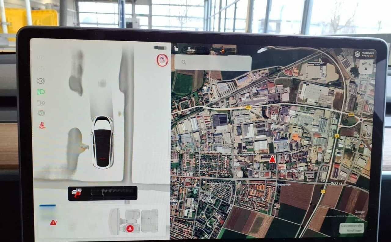 Tesla Model Y Performance 77kWh AWD AHK A.Pilot Leder foto 5