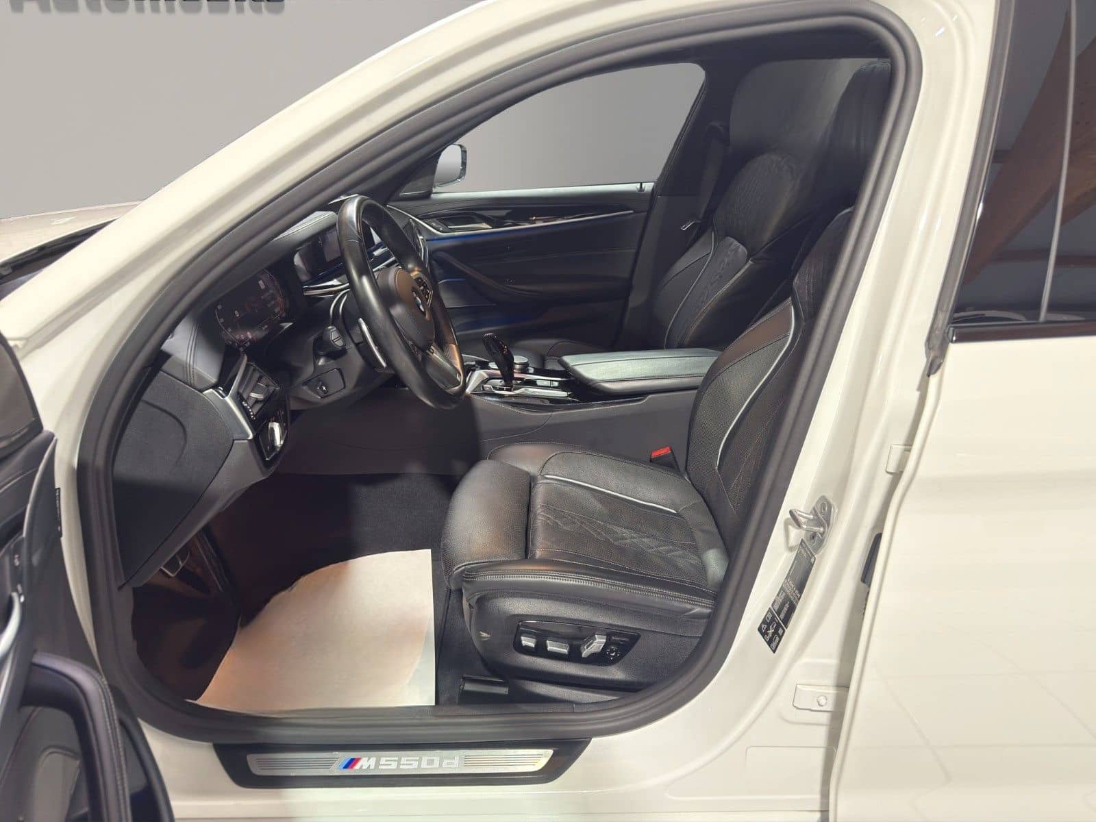 BMW M550 d xDrive/360*/STDHZ/HEAD-UP/UVM/TOP foto 10