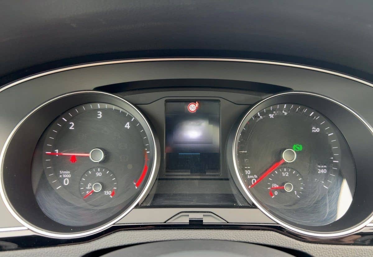 Volkswagen Passat Variant Business 2.0 TDI DSG AHK+NAVI+PAN foto 16