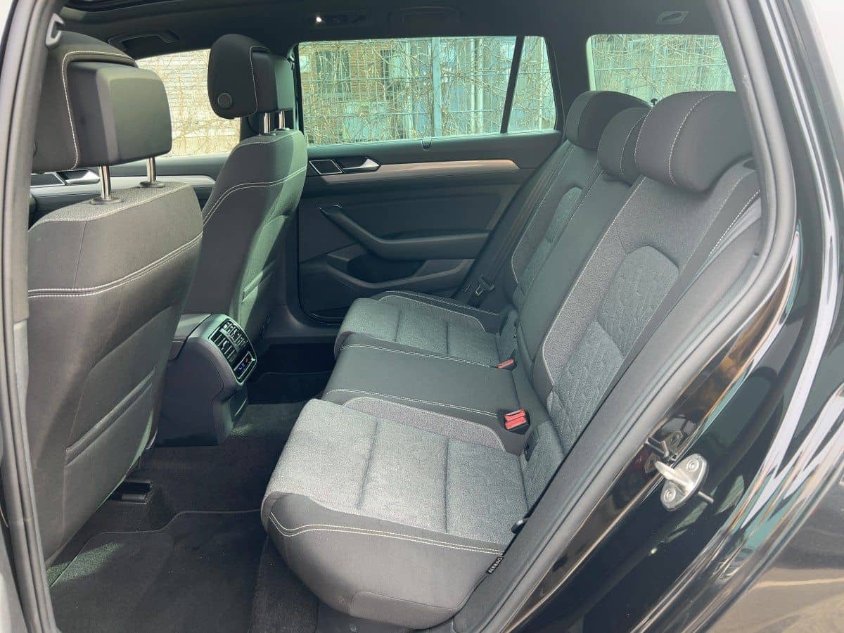 Volkswagen Passat Variant Business 2.0 TDI DSG AHK+NAVI+PAN foto 9