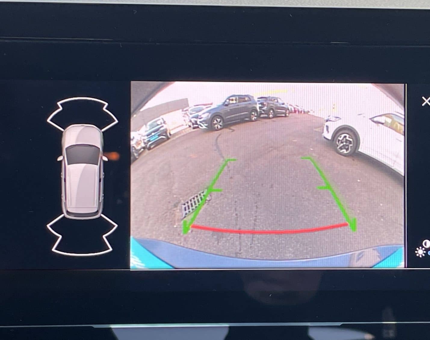 Volkswagen T-Cross LIFE 1.0 TSI LED REAR VIEW SHZ APP CONNE foto 19