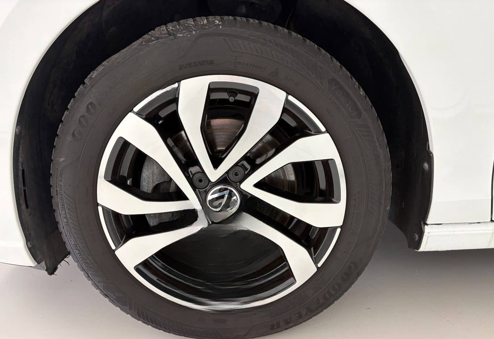 Volkswagen Golf VIII Lim. Active /LED-Plus/Navi/AHK/ACC foto 18