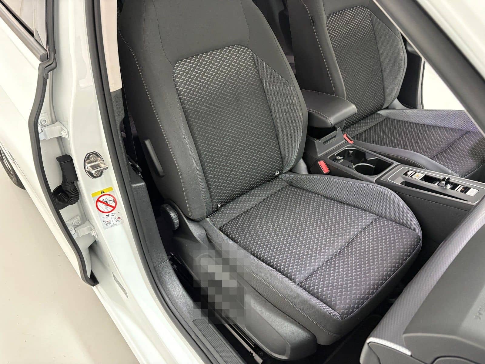 Volkswagen Golf VIII Lim. Active /LED-Plus/Navi/AHK/ACC foto 10