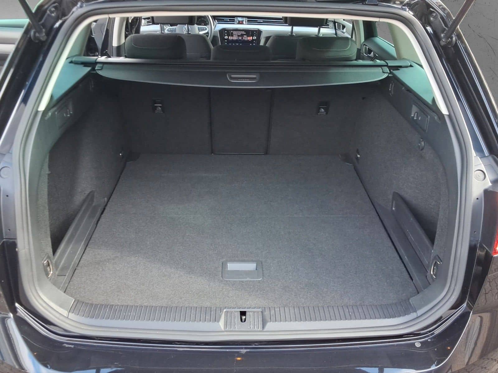 Volkswagen Passat Variant 2.0 TDI Business DSG,Kamera,LED foto 16