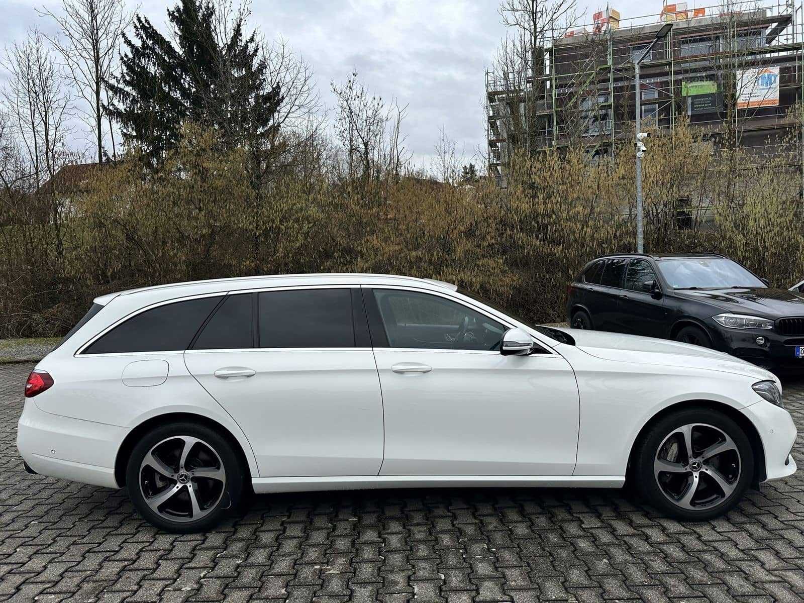 Mercedes-Benz E 350 Avantgarde*PANO*4xSHZ*Multibeam*Airmatic* foto 6