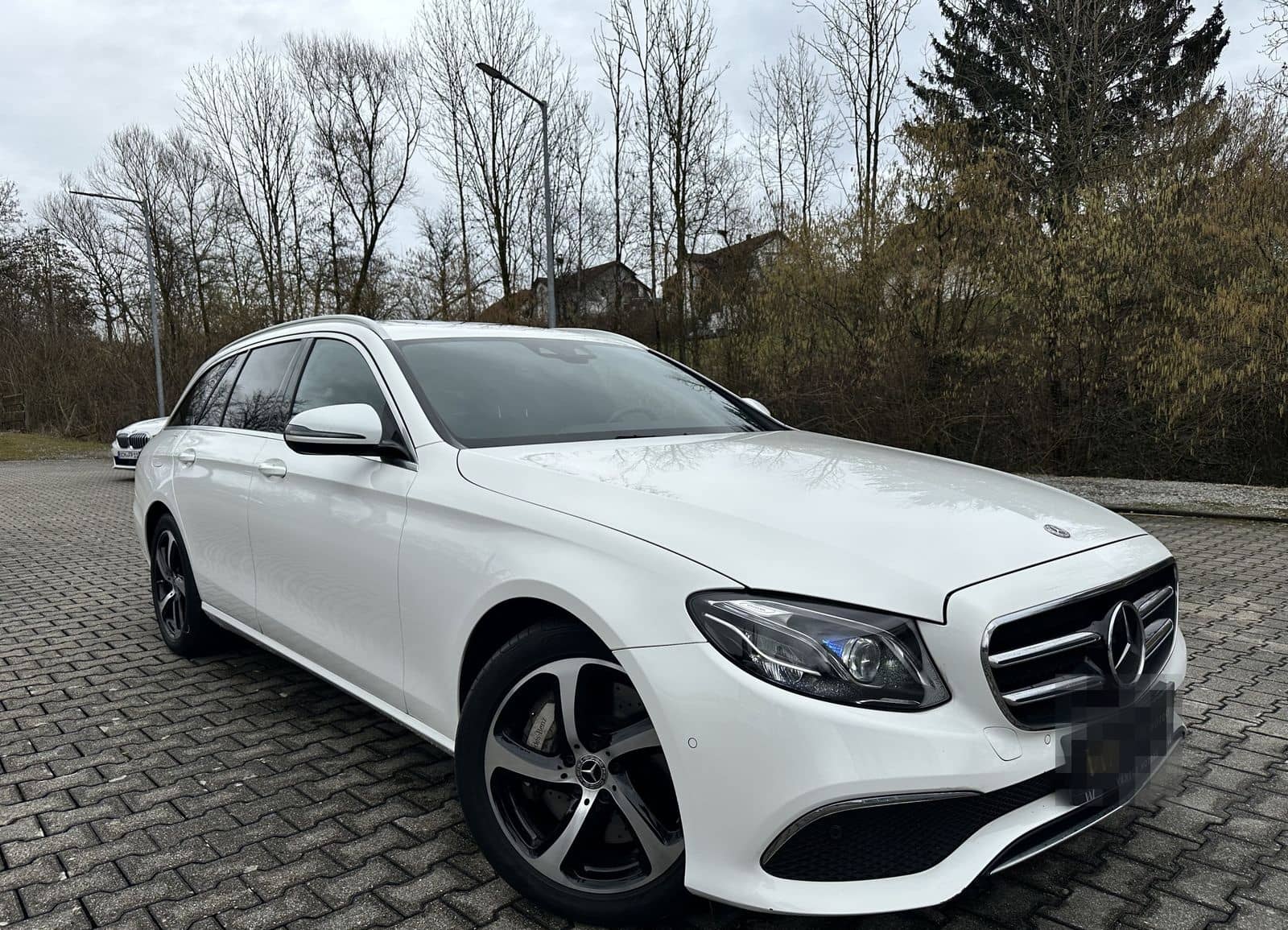 Mercedes-Benz E 350 Avantgarde*PANO*4xSHZ*Multibeam*Airmatic* foto 7