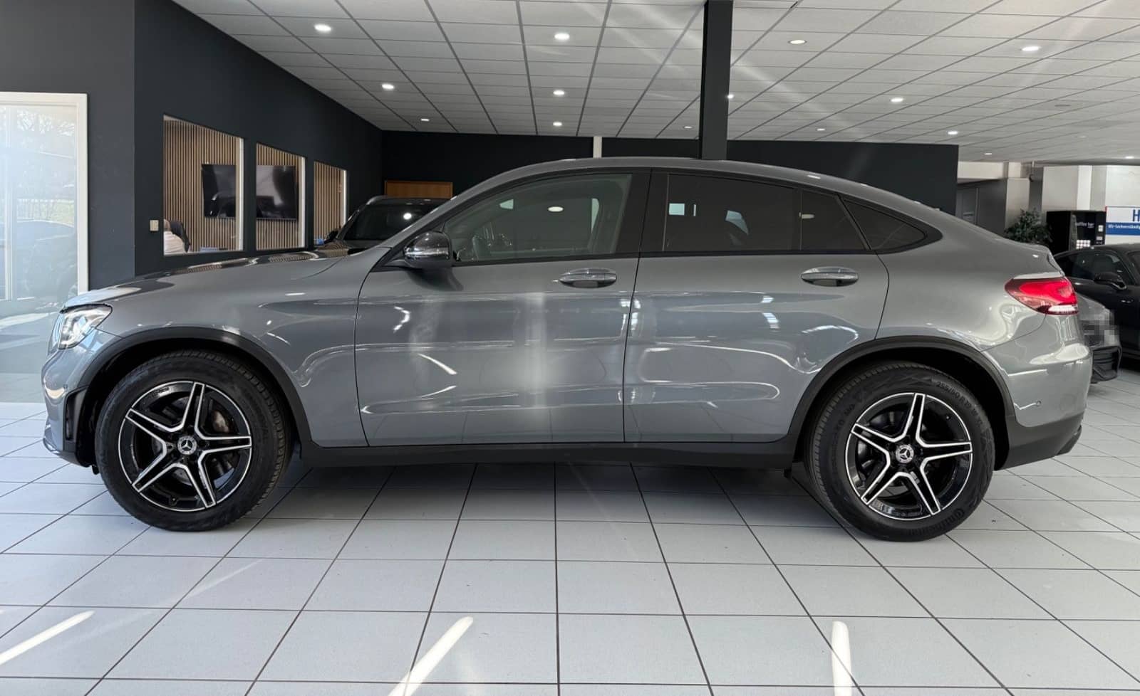 Mercedes-Benz GLC 200d Coupe*AMG-LINE*MBEAM*KAMERA*CARPLAY* foto 2