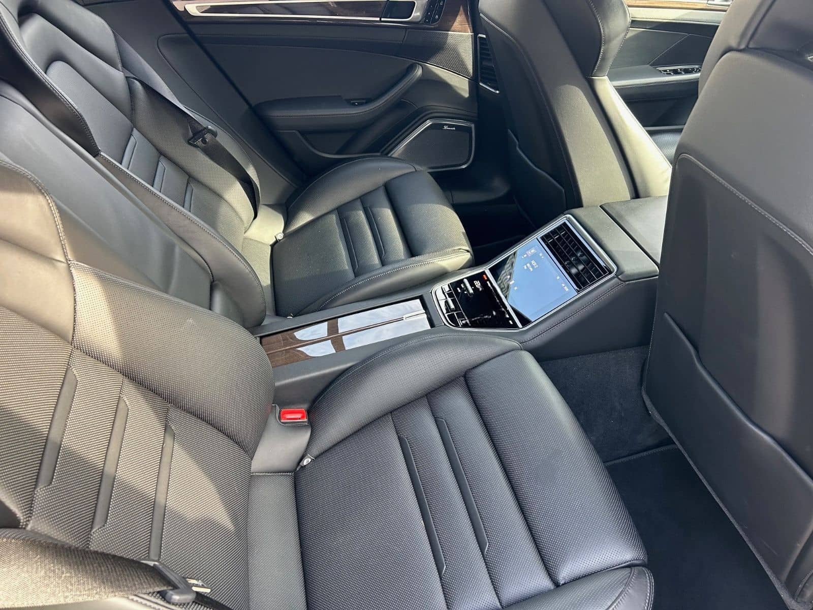 Porsche Panamera Sport Turismo Turbo Pano Hinterachsl. foto 14