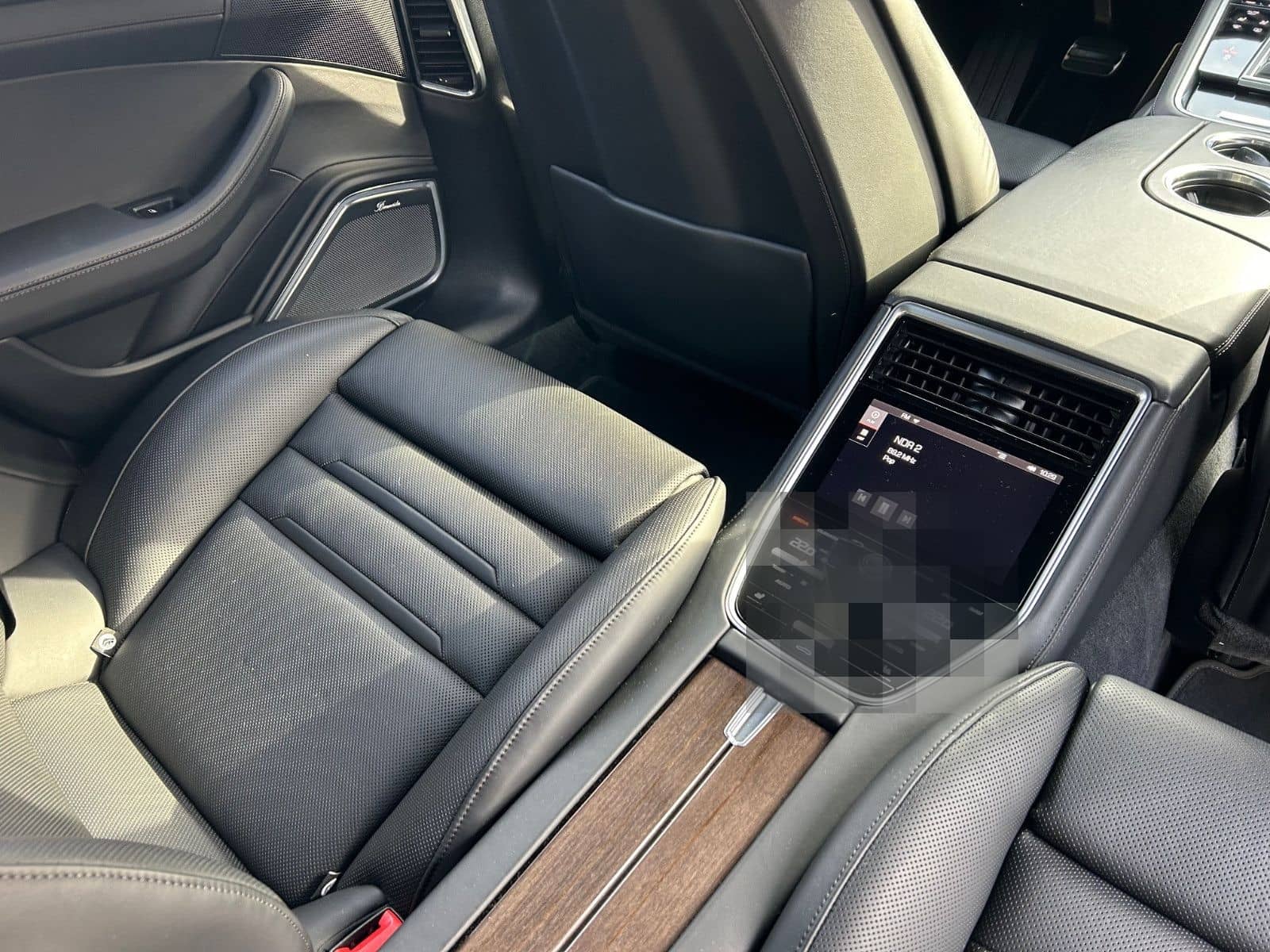 Porsche Panamera Sport Turismo Turbo Pano Hinterachsl. foto 15