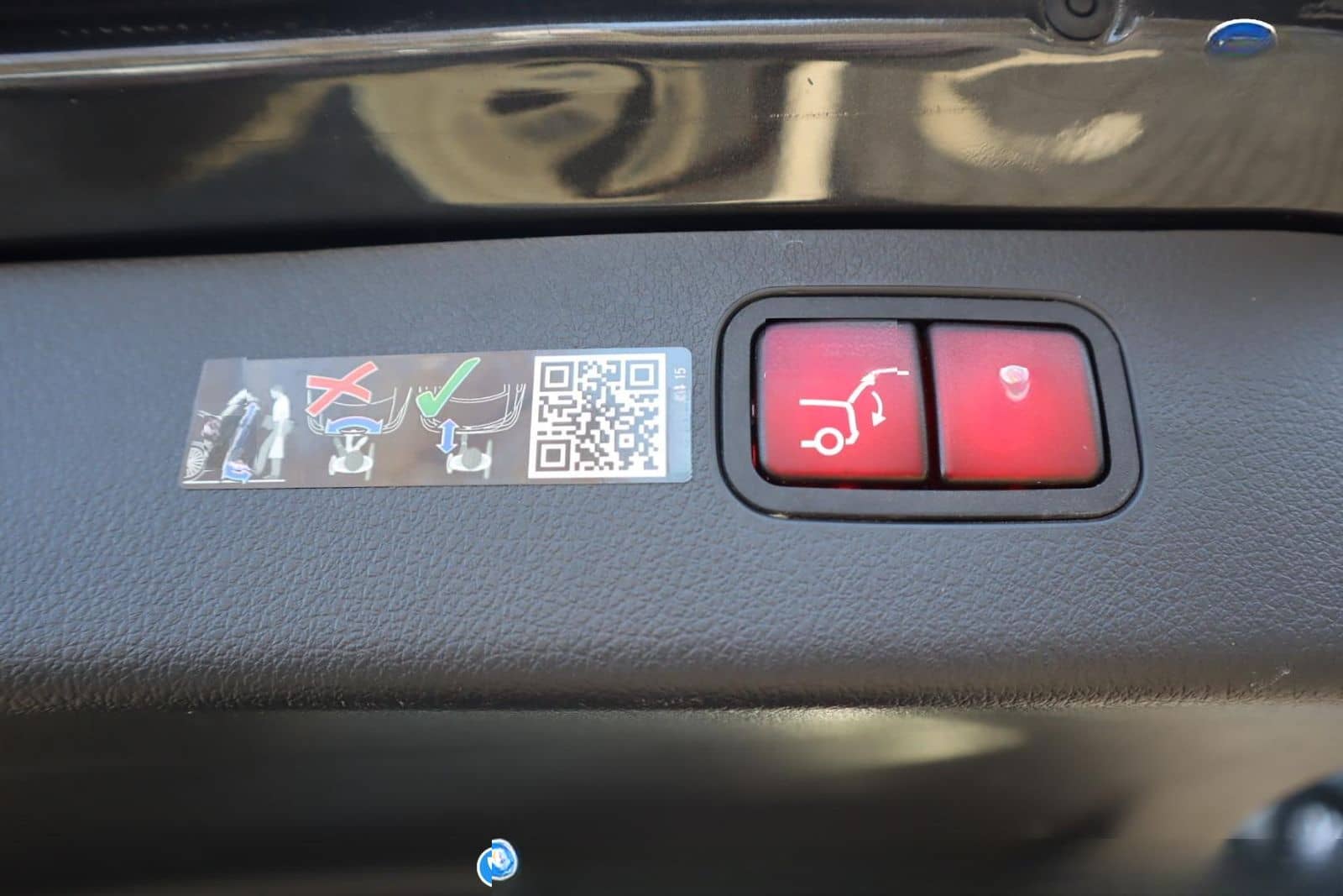 Mercedes-Benz C220d T AMG Line *Distronic*Digital Light*Memory foto 15