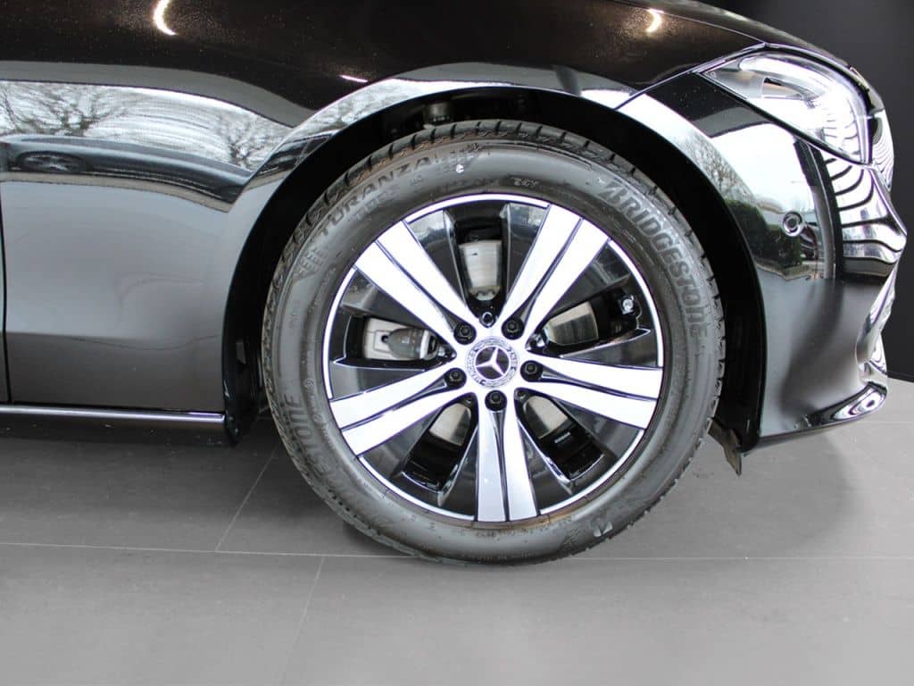 Mercedes-Benz C 200 *Avantgarde LED Kamera 360° Winter Paket foto 6