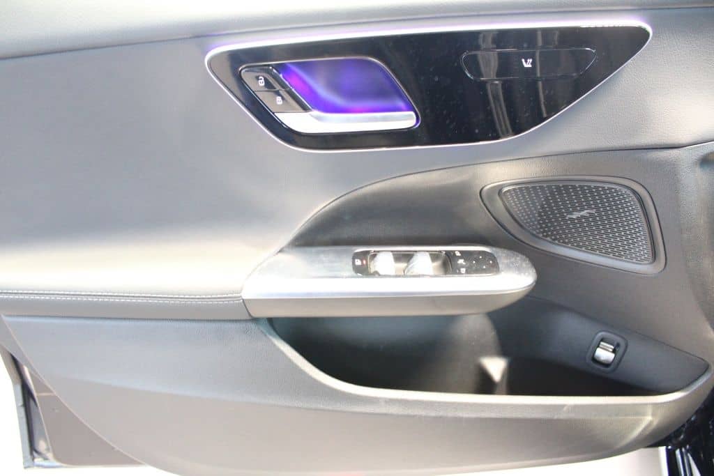 Mercedes-Benz C 200 *Avantgarde LED Kamera 360° Winter Paket foto 10