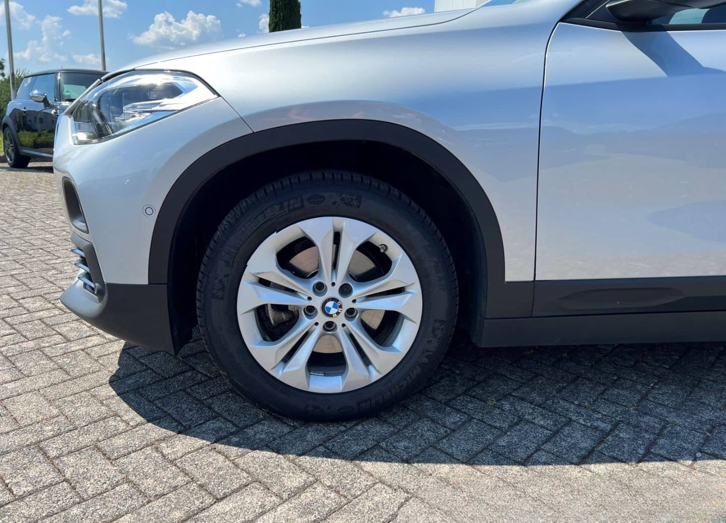 BMW X2 sDrive 18 i Advantage +1.HAND+AHK+RFK+ACC+ foto 3