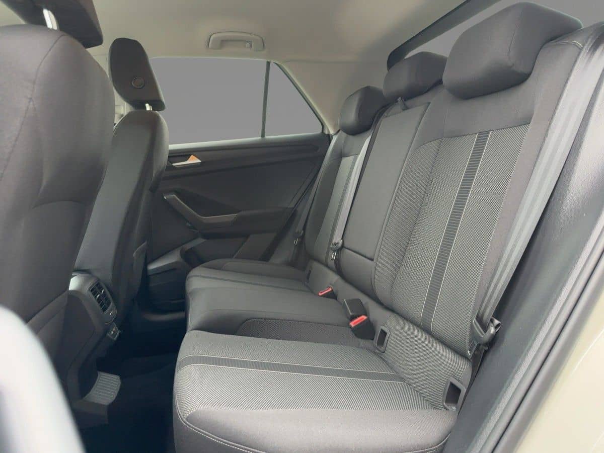 Volkswagen T-Roc 1.0 TSI Life Navi ACC CarPlay Keyless Cam foto 10