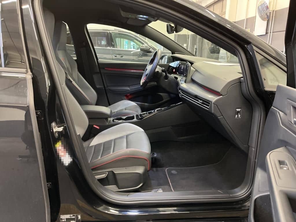 Volkswagen Golf VIII GTI CLUBSPORT 2.0 TSI AKRA HUD LEDER N foto 8