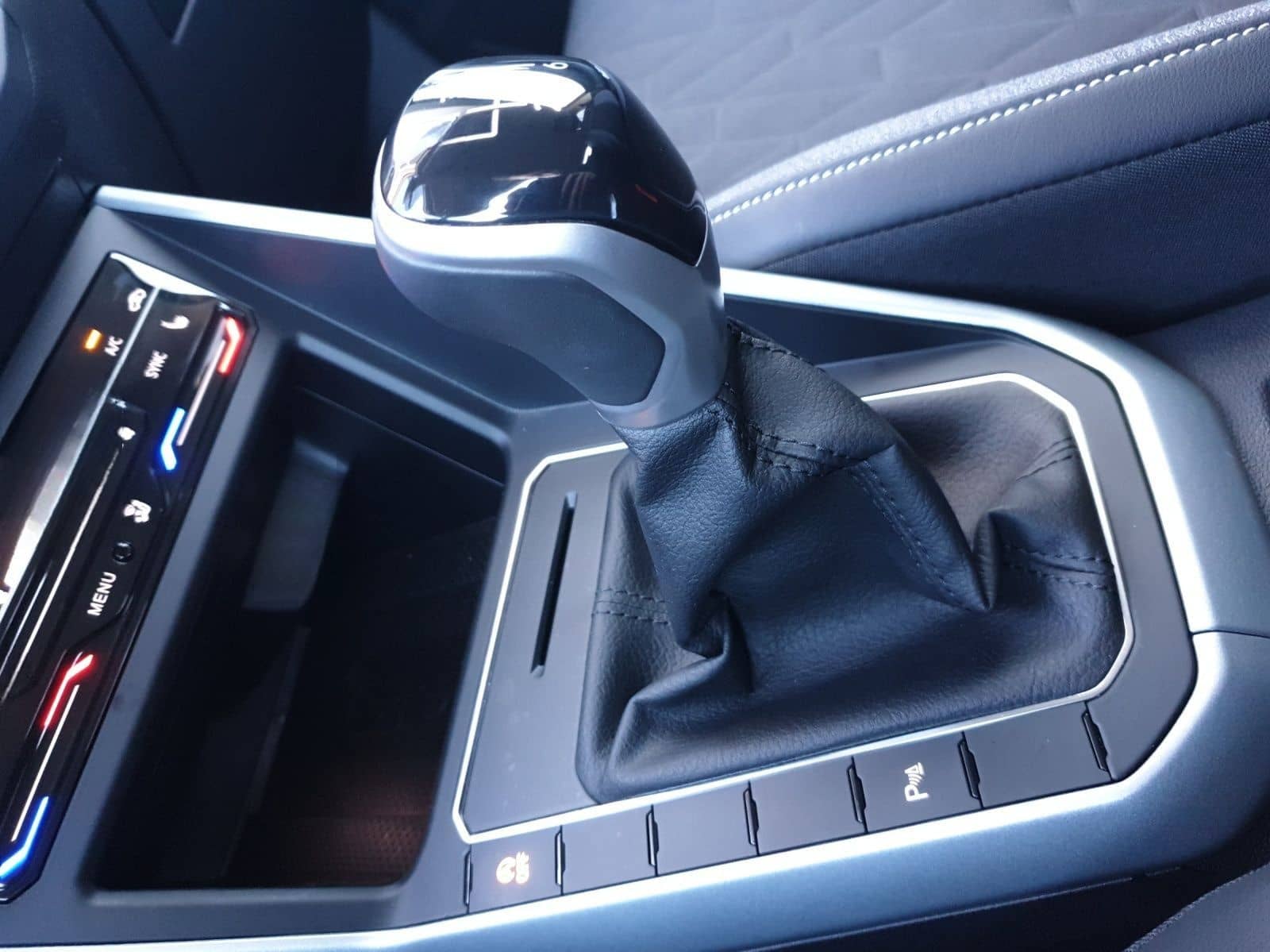 Volkswagen Taigo TSI GOAL VIRTUAL LED NAVI CLIMATRONIC foto 11