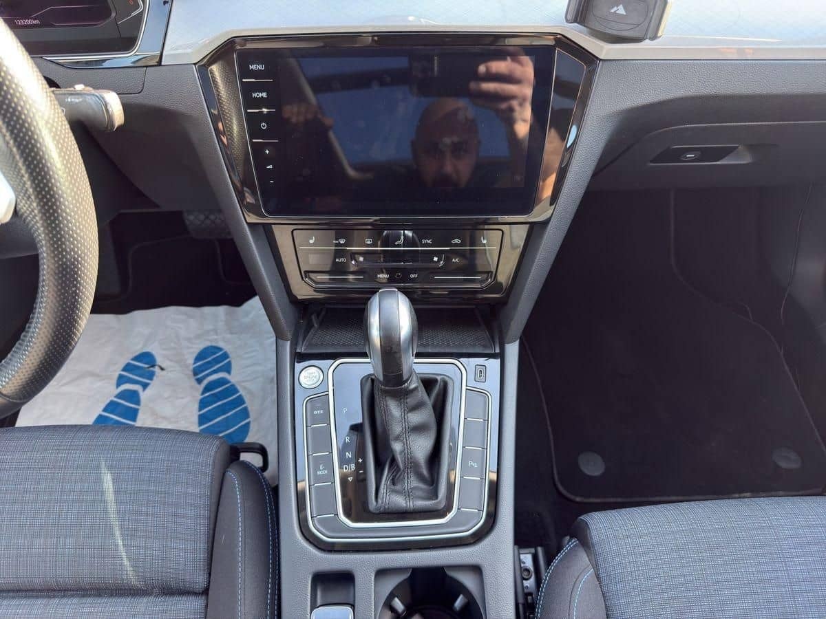 Volkswagen Passat Variant GTE 1.4*Matrix*Pano*Keyless*ACC* foto 16