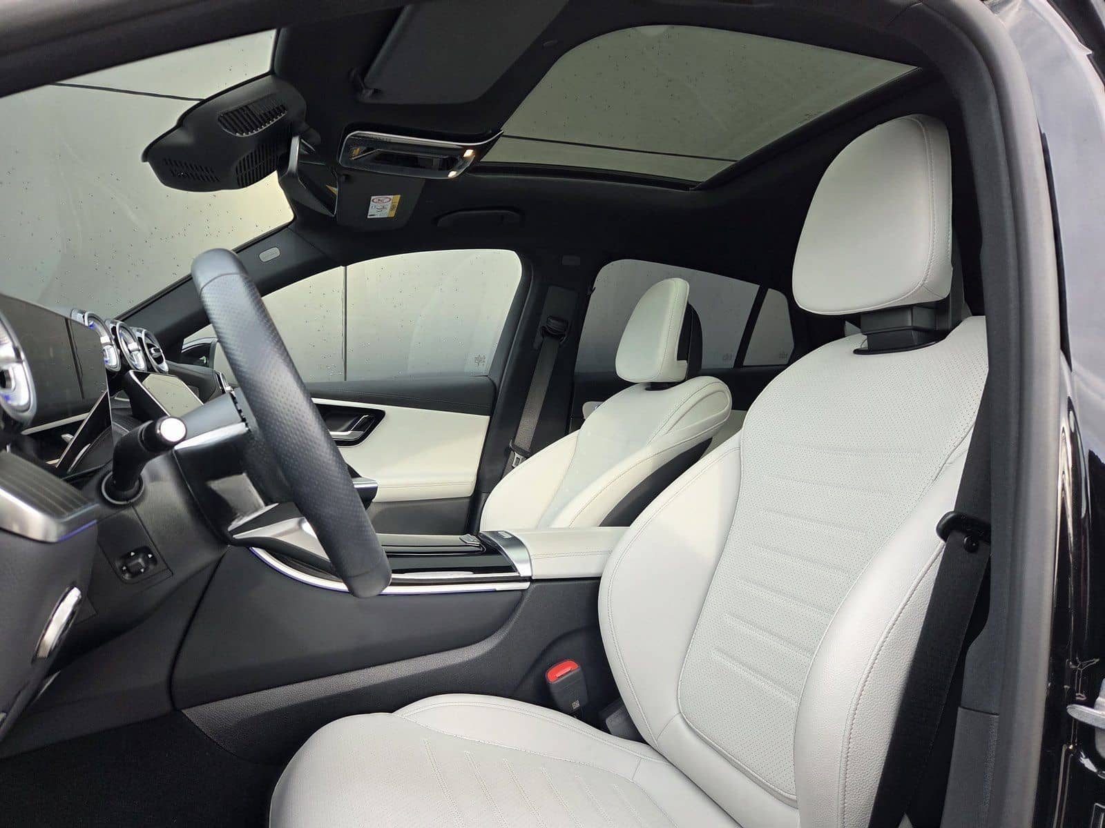 Mercedes-Benz GLC 300 d 4M AMG*AIRMATIC*AHK*PANO*DISTR*STHZ* foto 16