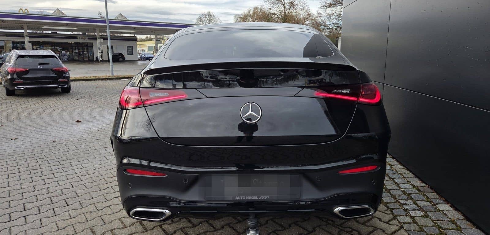 Mercedes-Benz GLC 300 d 4M AMG*AIRMATIC*AHK*PANO*DISTR*STHZ* foto 3