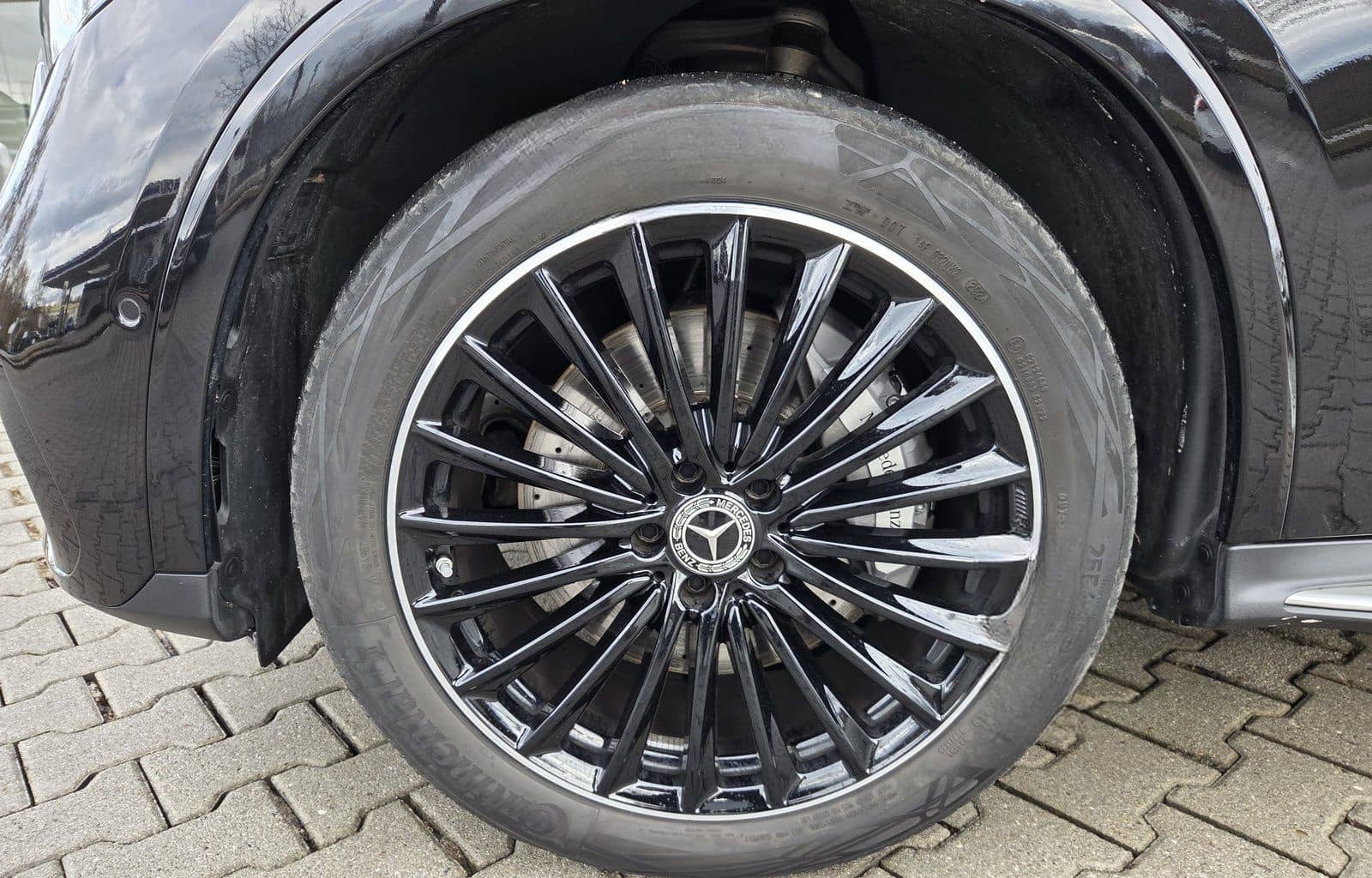 Mercedes-Benz GLC 300 d 4M AMG*AIRMATIC*AHK*PANO*DISTR*STHZ* foto 6