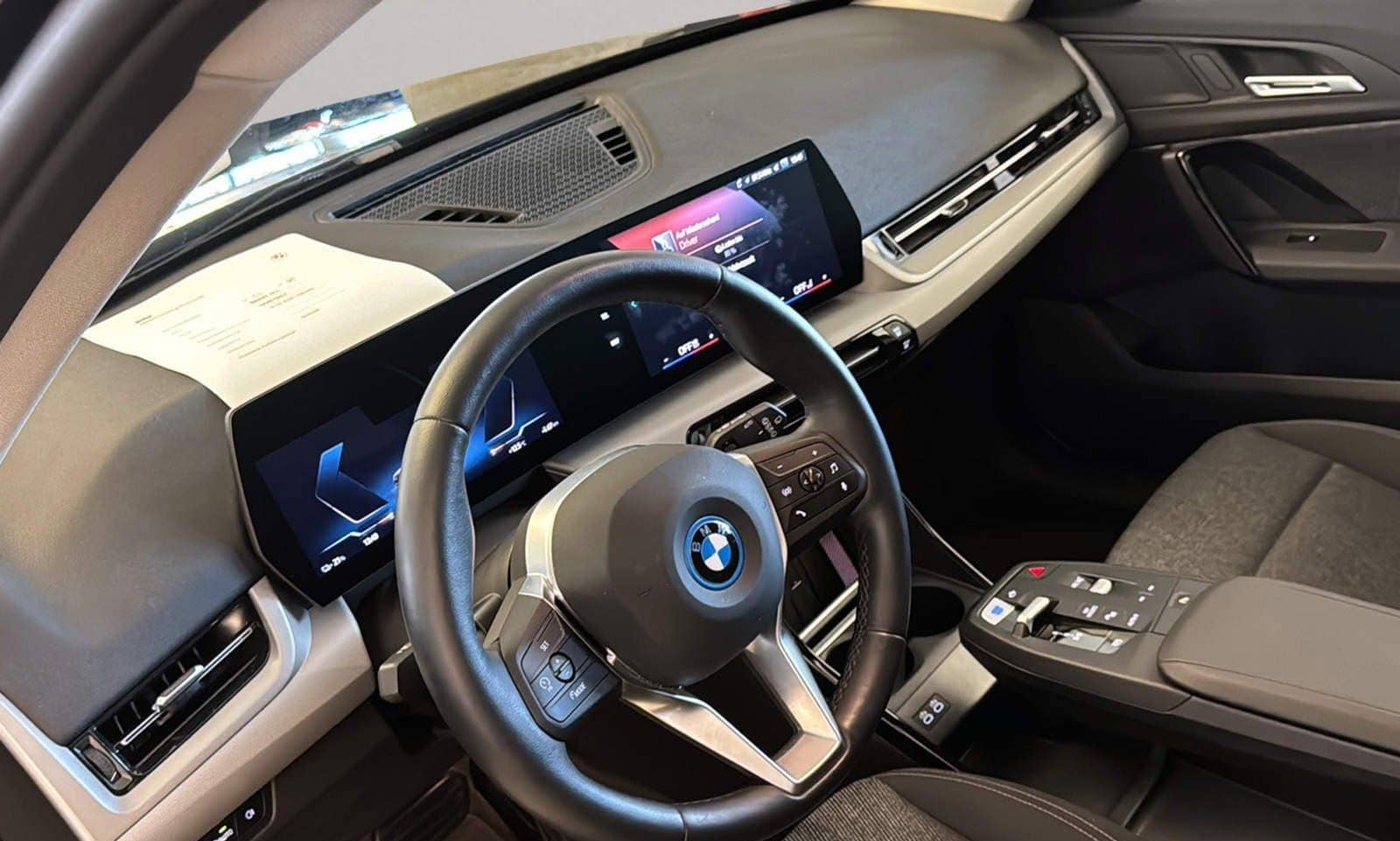 BMW iX1 eDrive20 AHK Kamera Driv.Assist LED foto 4