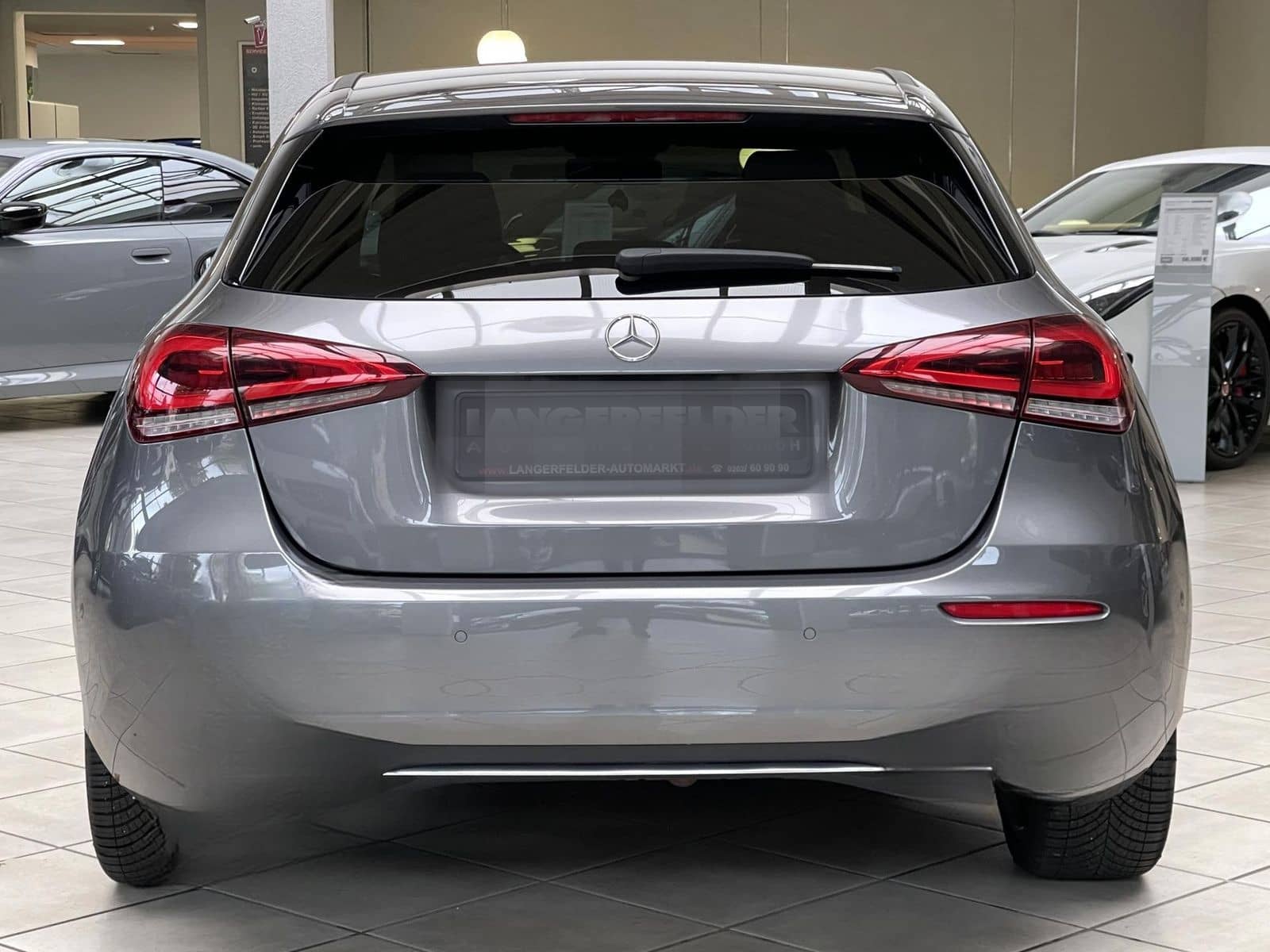 Mercedes-Benz A 220 Progressive 4Matic*AMG*STDHZG*MBUX*AHK*LED foto 4