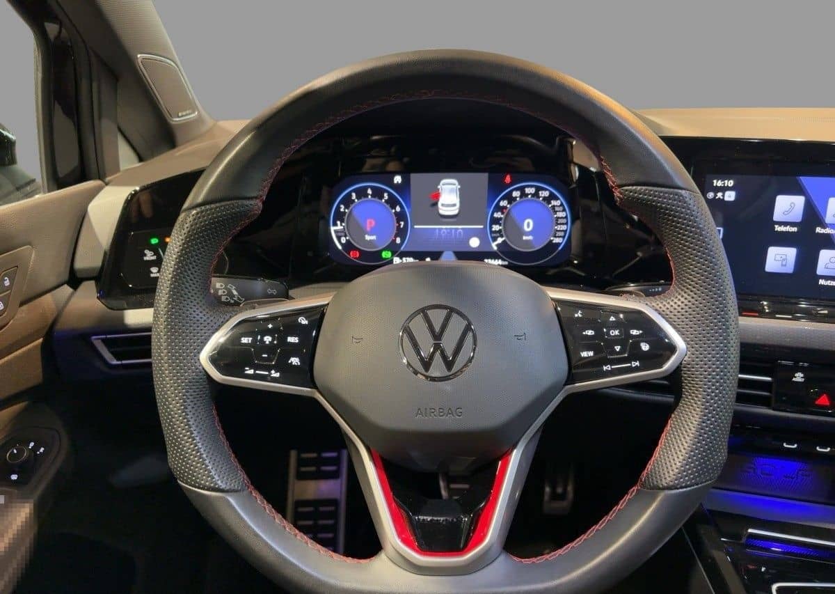 Volkswagen Golf VIII GTI 2.0TSI DSG Clubsport P-DACH MATRIX foto 10