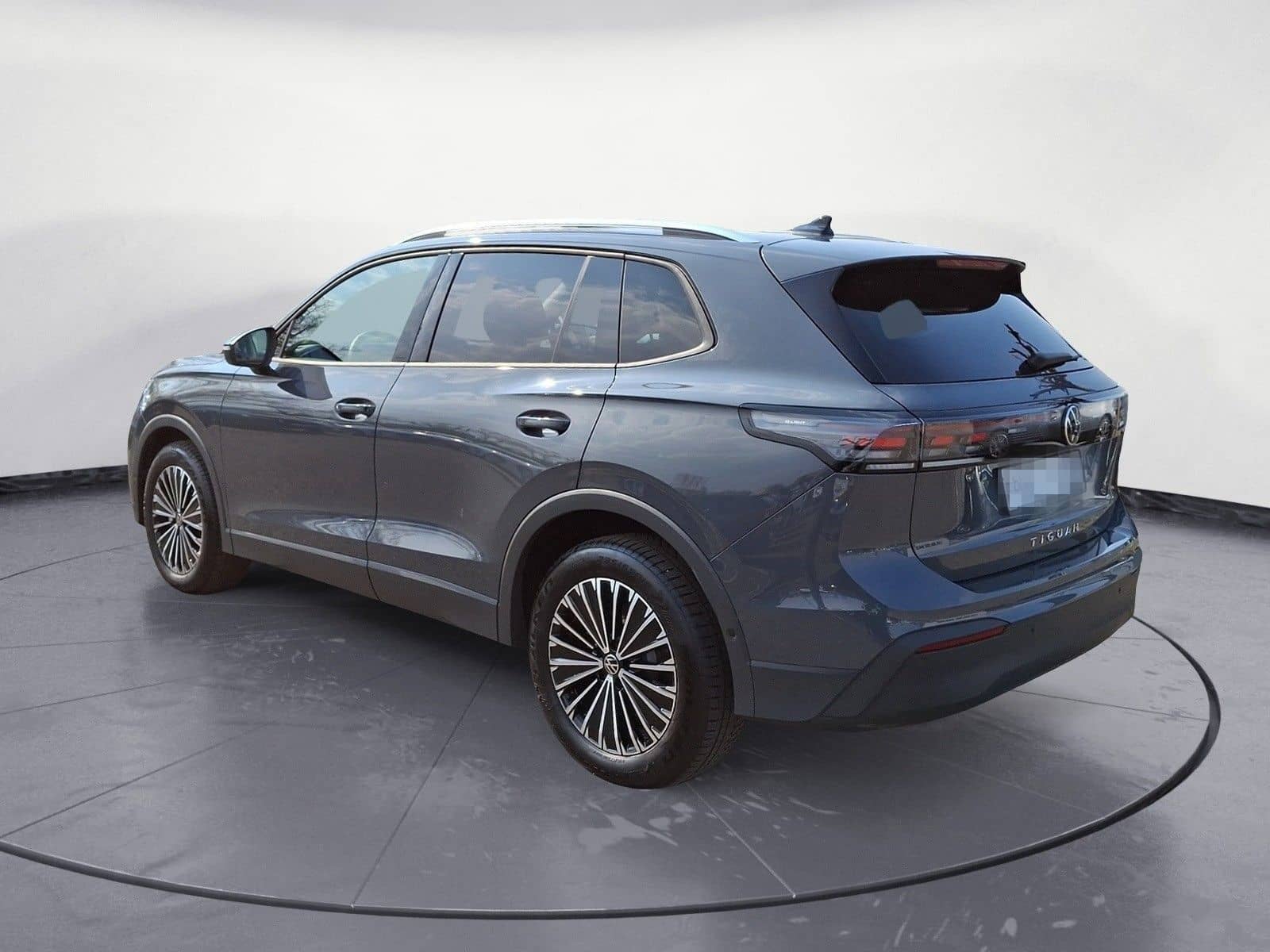Volkswagen Tiguan 2.0 TDI SCR DSG Life AHK TrailerAssist LE foto 4