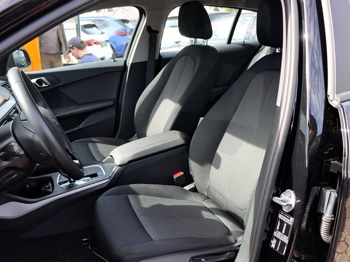 BMW 118i Advantage Live Cockpit LED foto 15