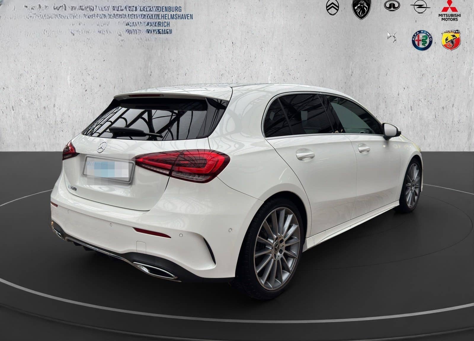 Mercedes-Benz A 220 AMG Line KeyLess+LED+Navi+Pano+SD+SHZ+LM foto 7