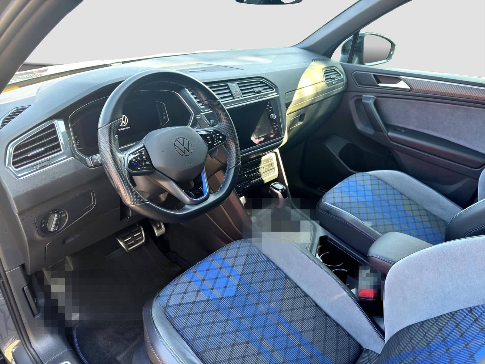 Volkswagen Tiguan R 4MOTION*KEYLESS*360*BLACK STYLE*AHK*LED foto 13