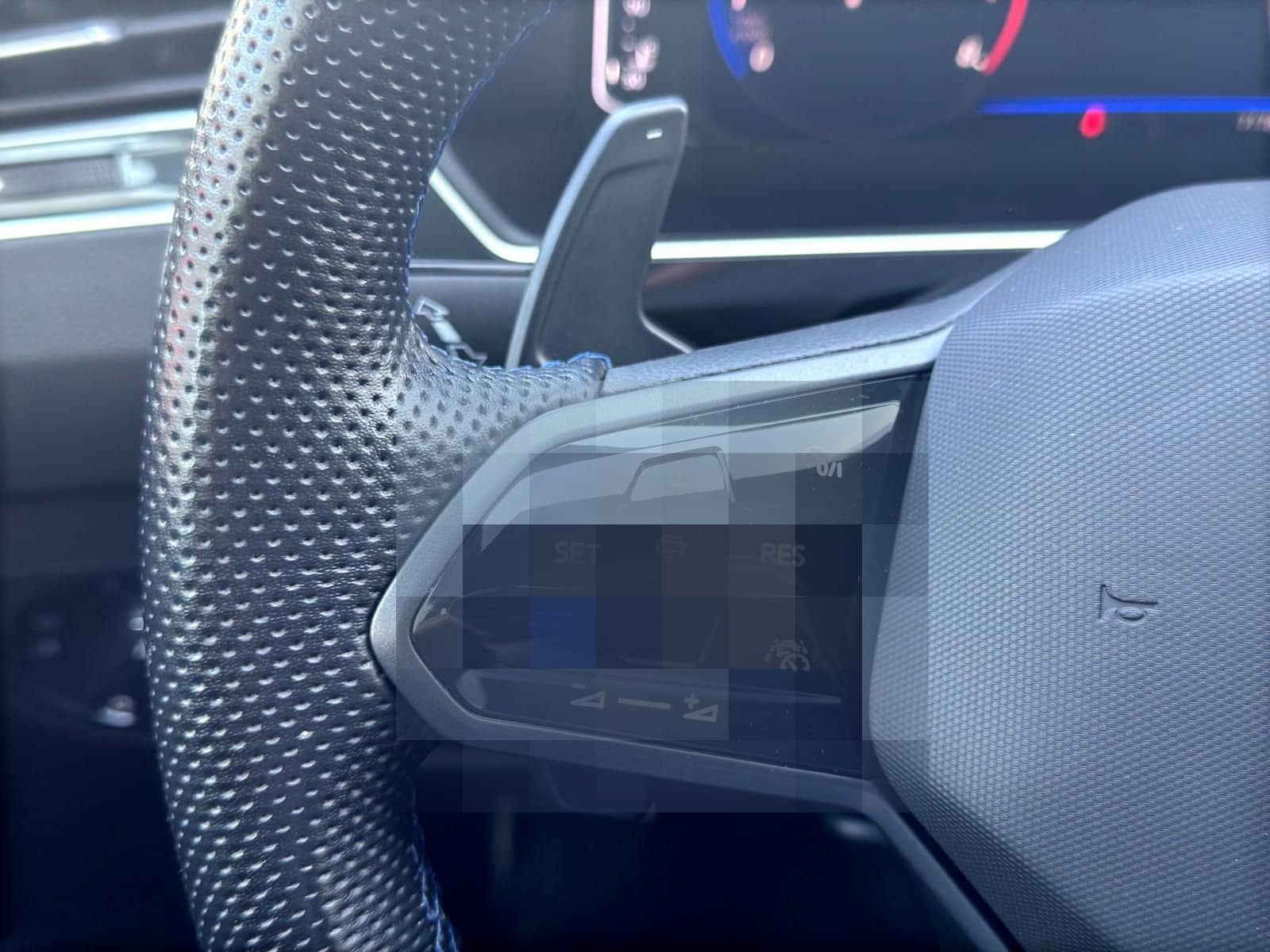 Volkswagen Tiguan R 4MOTION*KEYLESS*360*BLACK STYLE*AHK*LED foto 21