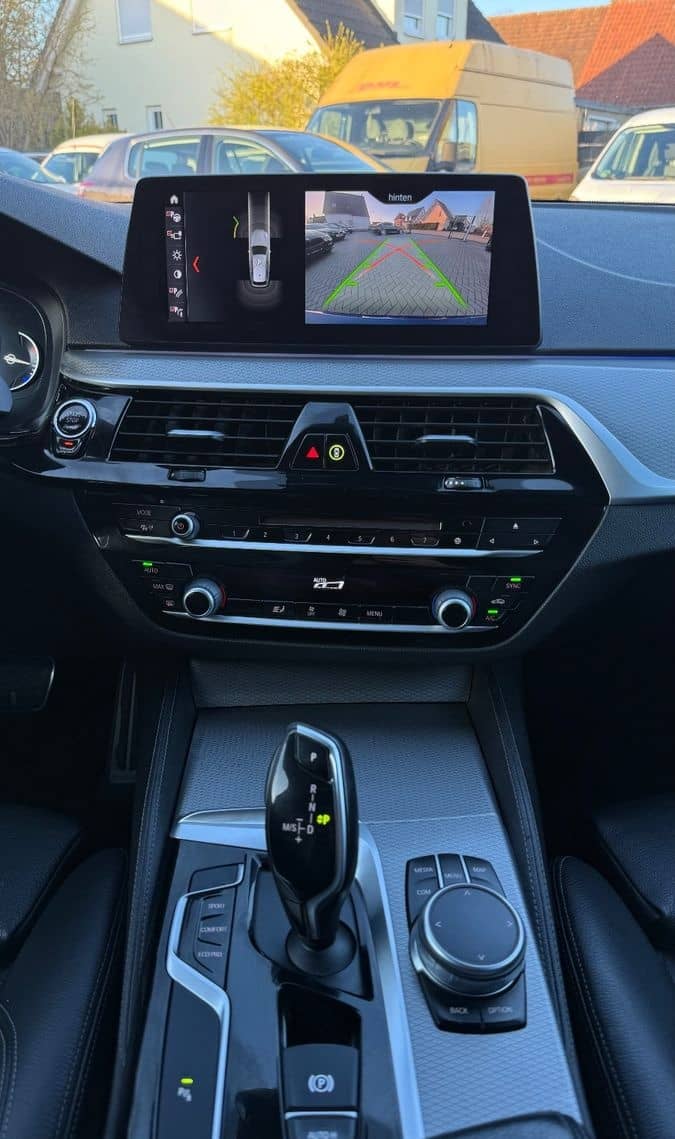 BMW 520d Touring G31 M Sportpaket-LED-Leder-19LM-AHK foto 14