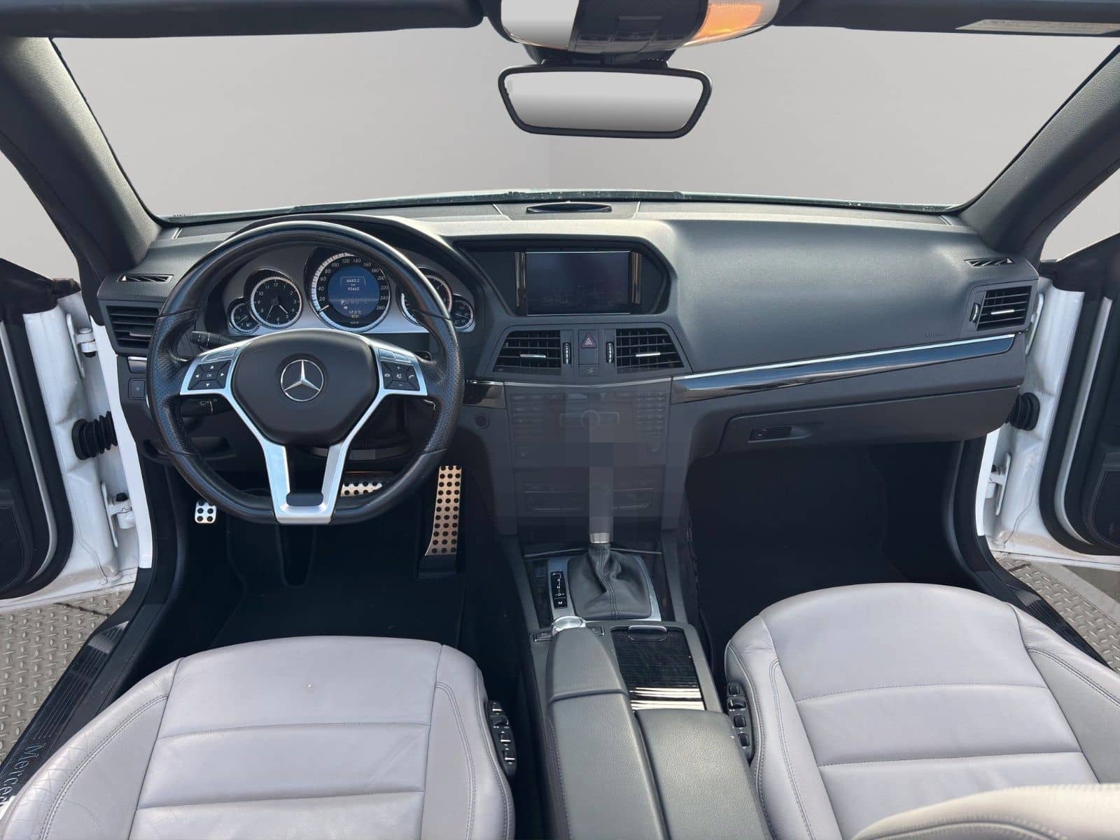 Mercedes-Benz E 350 E Cabrio AMG-Line foto 12