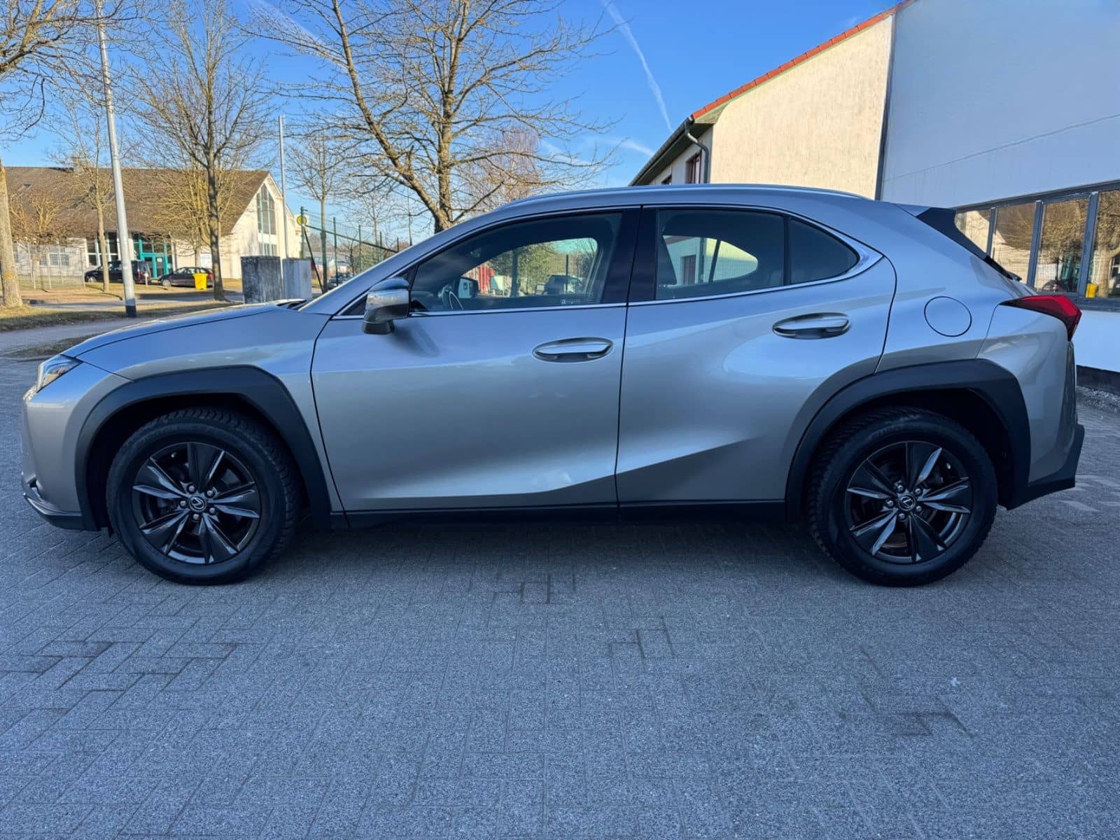 Lexus UX 200 Luxury Line/ACC/LED/Sitzh/Navi/Kamera foto 3