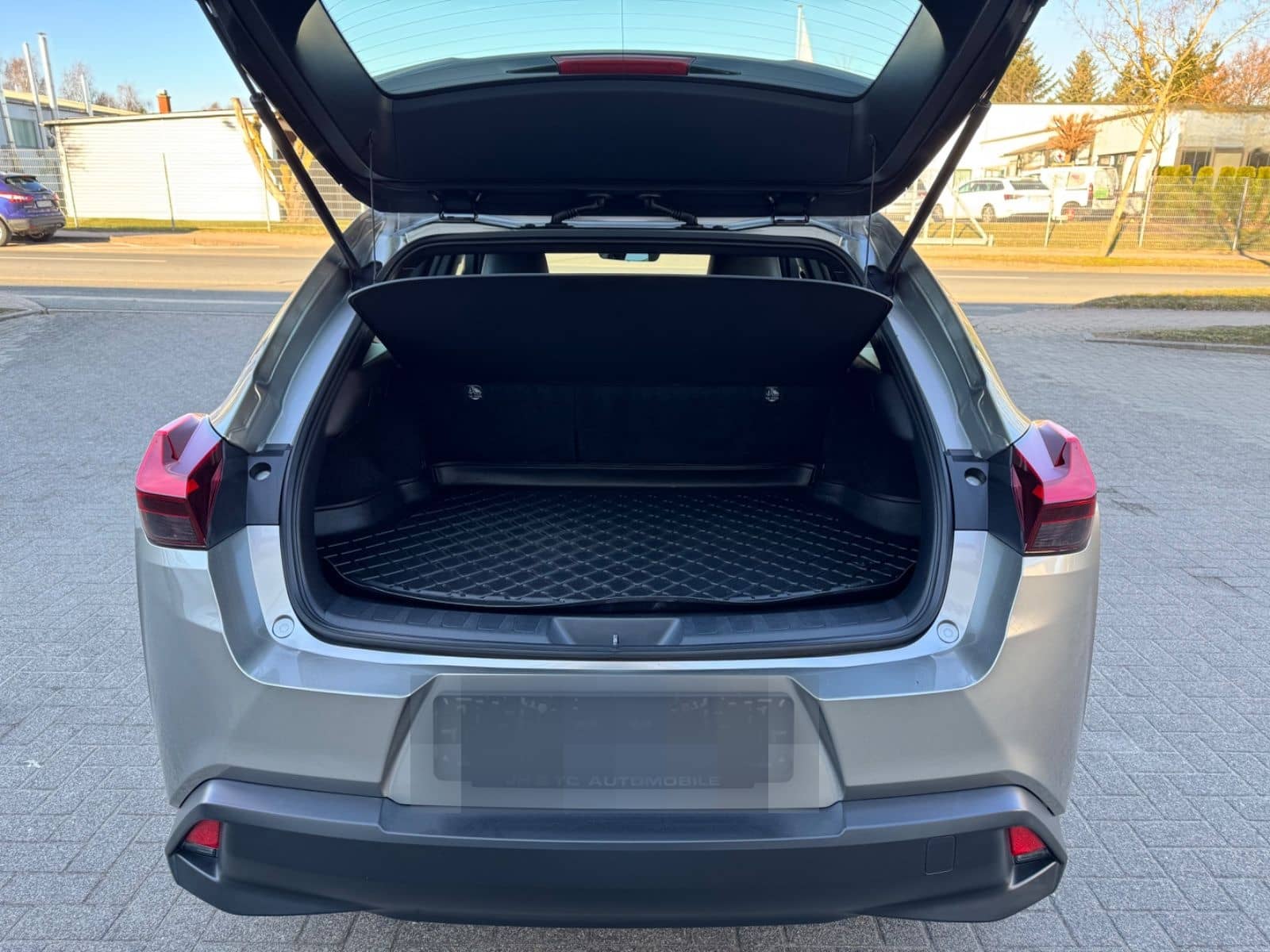 Lexus UX 200 Luxury Line/ACC/LED/Sitzh/Navi/Kamera foto 8