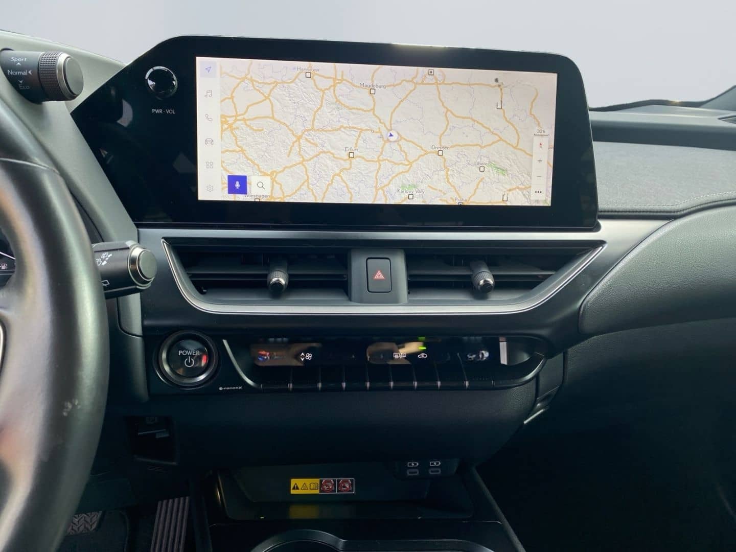 Lexus UX 250h Executive Line *HUD*Leder*GSD*el. Sitze* foto 16